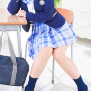 白桃かよ【しっかり者で人気者の学級員長が実は…】