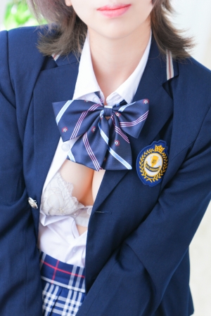 由良 まこと