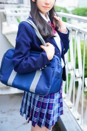 及川 美月